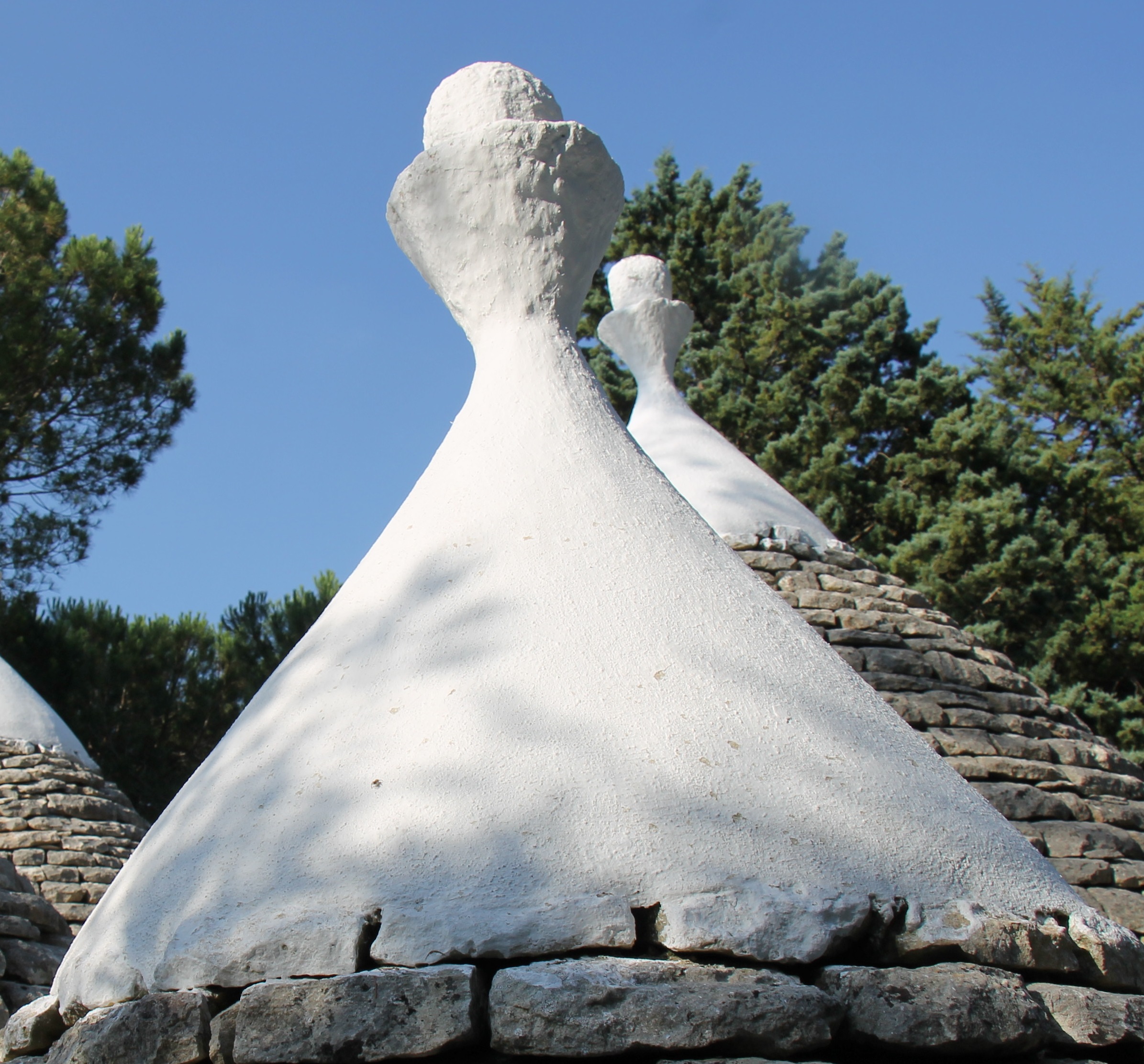 Trulli Miriam Logo